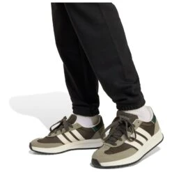 Adidas - Kid's Essentials Pants - Tracksuit Trousers 13 Adidas - Kid's Essentials Pants - Tracksuit Trousers -Bergfreunde adidas kids essentials pants tracksuit trousers detail 6