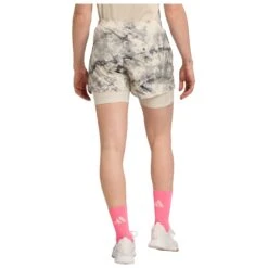 Adidas - Women's Own The Run Spray Dye 2in1 Short - Running Shorts -Bergfreunde adidas womens own the run spray dye 2in1 short running shorts detail 3