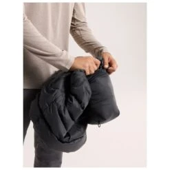 Arc'teryx - Thorium Hoody - Down Jacket -Bergfreunde arcteryx thorium hoody down jacket detail 7