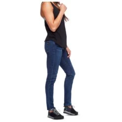 Black Diamond - Women's Crag Denim Pants - Climbing Trousers 9 Black Diamond - Women's Crag Denim Pants - Climbing Trousers -Bergfreunde black diamond womens crag denim pants climbing trousers detail 4