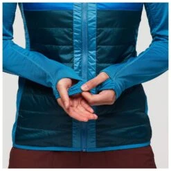 Cotopaxi - Women's Capa Hybrid Insulated Hooded Jacket - Synthetic Jacket -Bergfreunde cotopaxi womens capa hybrid insulated hooded jacket synthetic jacket detail 5