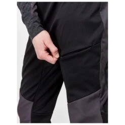 Craft - ADV Backcountry Hybrid Pants - Cross-country Ski Trousers -Bergfreunde craft adv backcountry hybrid pants cross country ski trousers detail 5