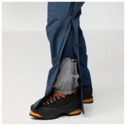 FJÄLLRÄVEN Fjällräven - Bergtagen GTX Pro Trousers - Mountaineering Trousers 22 FJÄLLRÄVEN Fjällräven - Bergtagen GTX Pro Trousers - Mountaineering Trousers -Bergfreunde fjaellraeven bergtagen gtx pro trousers mountaineering trousers detail 10