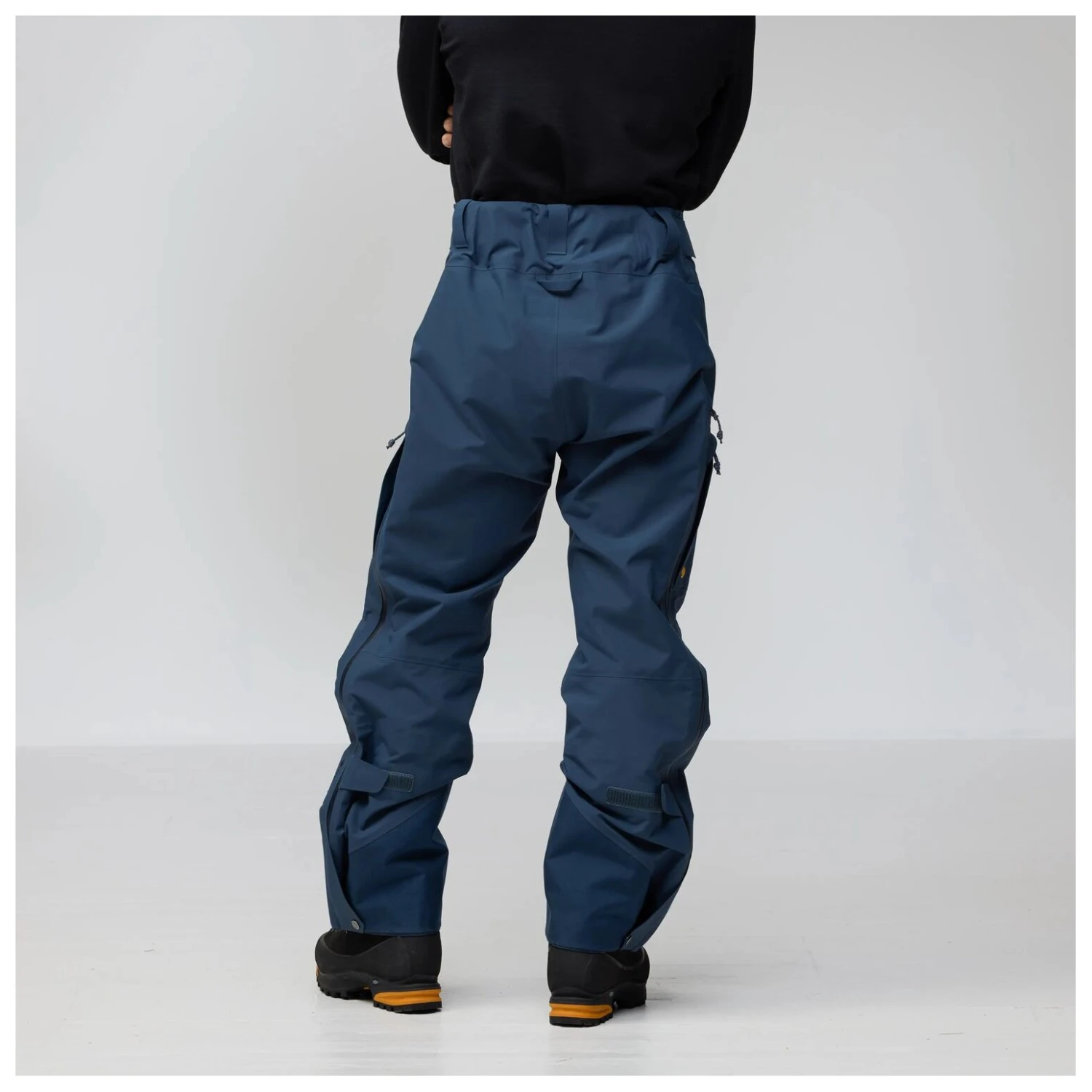 FJÄLLRÄVEN Fjällräven - Bergtagen GTX Pro Trousers - Mountaineering Trousers 5 FJÄLLRÄVEN Fjällräven - Bergtagen GTX Pro Trousers - Mountaineering Trousers - Image 3