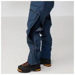 FJÄLLRÄVEN Fjällräven - Bergtagen GTX Pro Trousers - Mountaineering Trousers 21 FJÄLLRÄVEN Fjällräven - Bergtagen GTX Pro Trousers - Mountaineering Trousers -Bergfreunde fjaellraeven bergtagen gtx pro trousers mountaineering trousers detail 9