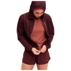 HOKA - Women's Skyflow Jacket - Running Jacket -Bergfreunde hoka womens skyflow jacket running jacket detail 4