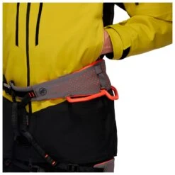 Mammut - Taiss Pro Hardshell Hooded Jacket - Waterproof Jacket -Bergfreunde mammut taiss pro hardshell hooded jacket waterproof jacket detail 9