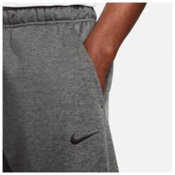 Nike - Therma-Fit Tapered - Tracksuit Trousers -Bergfreunde nike therma fit tapered tracksuit trousers detail 3