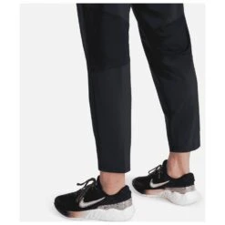 Nike - Women's Dri-FIT Fast Go Laufhose - Tracksuit Trousers -Bergfreunde nike womens dri fit fast go laufhose tracksuit trousers detail 4