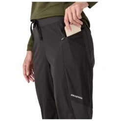 Patagonia - Women's Wind Shield Pants - Running Trousers -Bergfreunde patagonia womens wind shield pants running trousers bf detail 5
