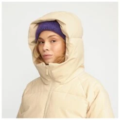 Selfhood - Women's Hip-length Puffer - Parka 17 Selfhood - Women's Hip-length Puffer - Parka -Bergfreunde selfhood womens hip length puffer parka detail 6