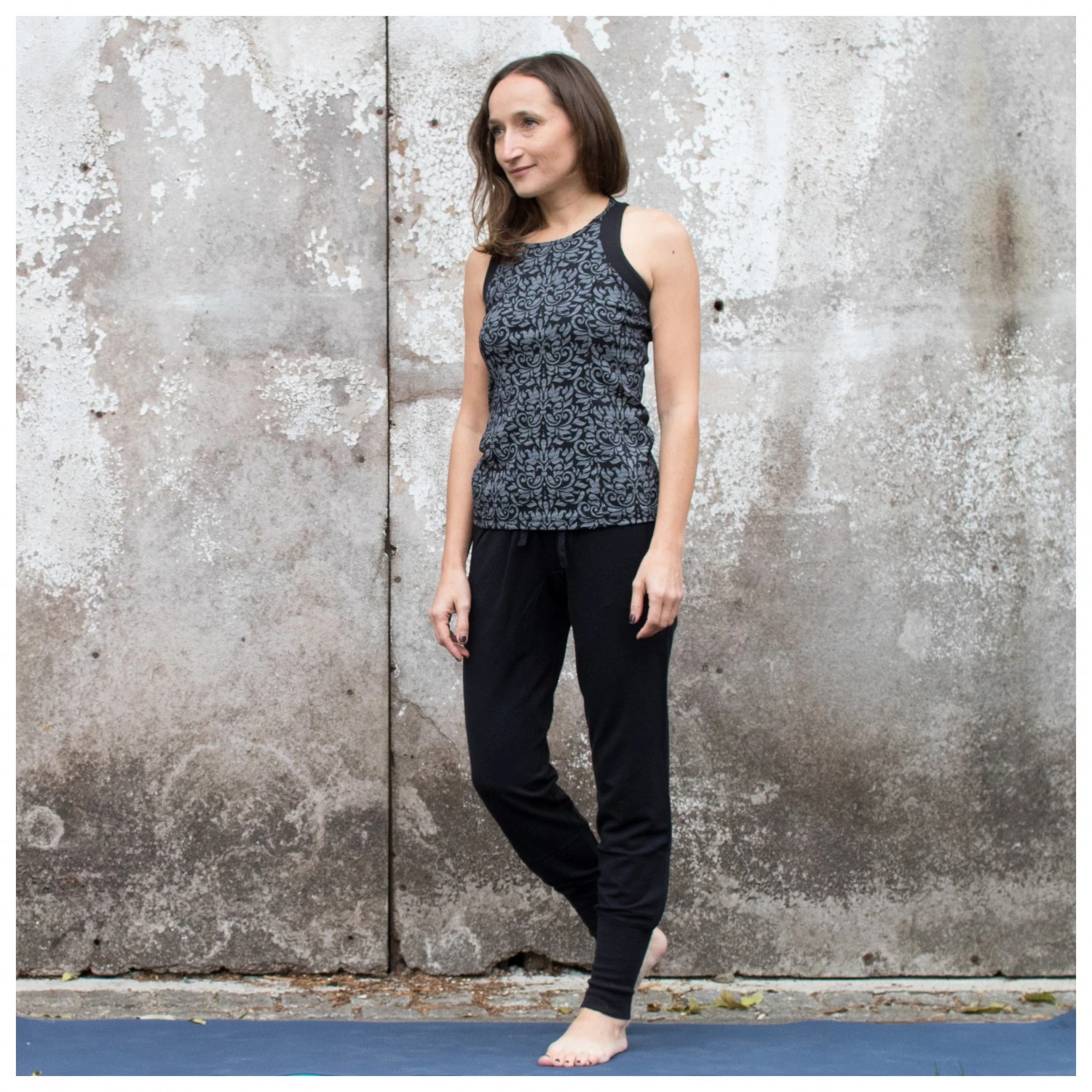 Super.natural - Women's Essential Cuffed Pant - Tracksuit Trousers 4 Super.natural - Women's Essential Cuffed Pant - Tracksuit Trousers - Image 2