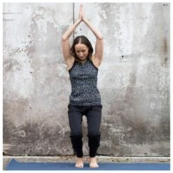 Super.natural - Women's Essential Cuffed Pant - Tracksuit Trousers 12 Super.natural - Women's Essential Cuffed Pant - Tracksuit Trousers -Bergfreunde supernatural womens essential cuffed pant tracksuit trousers detail 5