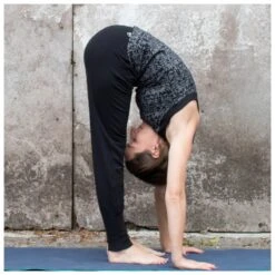 Super.natural - Women's Essential Cuffed Pant - Tracksuit Trousers 13 Super.natural - Women's Essential Cuffed Pant - Tracksuit Trousers -Bergfreunde supernatural womens essential cuffed pant tracksuit trousers detail 6