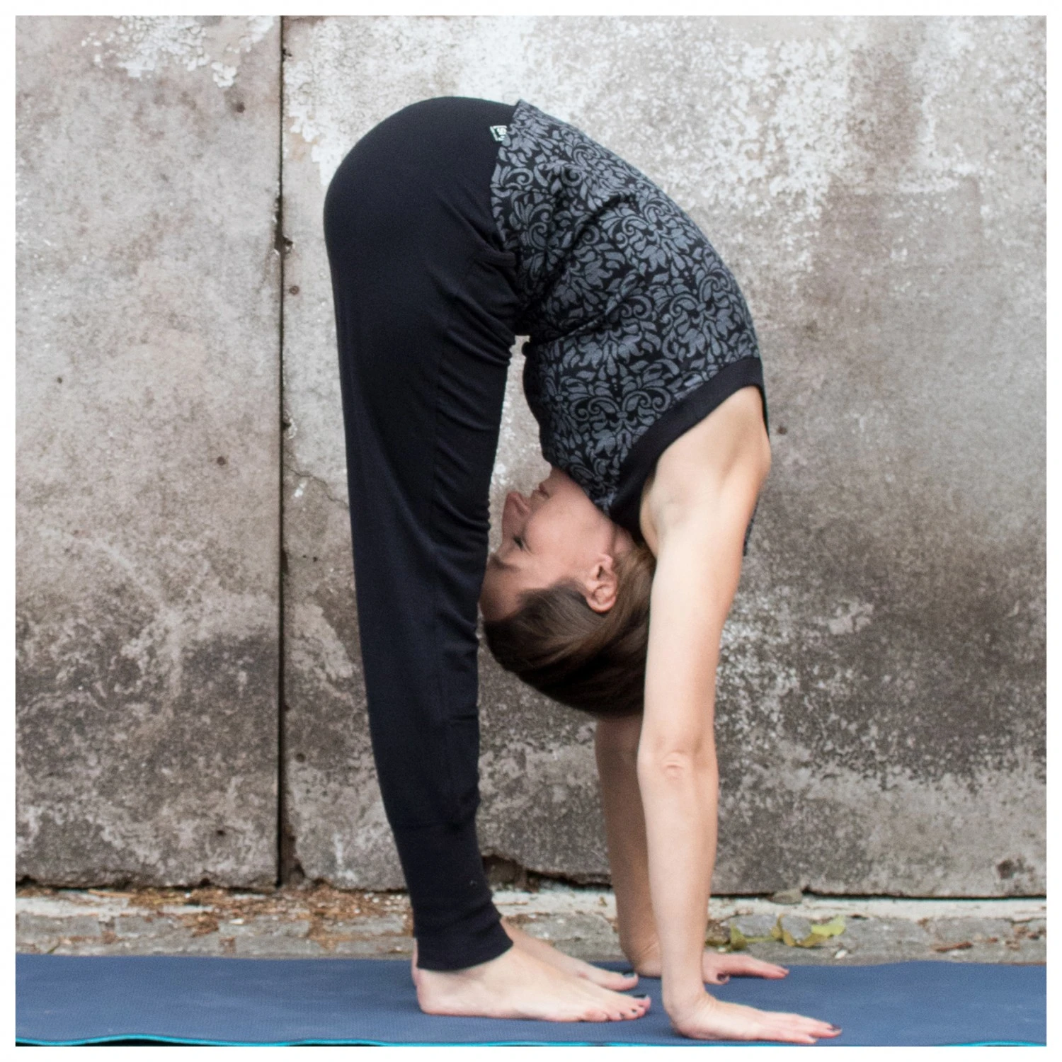 Super.natural - Women's Essential Cuffed Pant - Tracksuit Trousers 8 Super.natural - Women's Essential Cuffed Pant - Tracksuit Trousers - Image 6