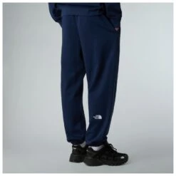 The North Face - Essential Relaxed Straight Jogger - Tracksuit Trousers -Bergfreunde the north face essential relaxed straight jogger tracksuit trousers detail 4