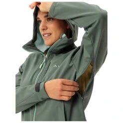 Vaude - Women's All Year Elope Softshell Jacket II - Softshell Jacket 13 Vaude - Women's All Year Elope Softshell Jacket II - Softshell Jacket -Bergfreunde vaude womens all year elope softshell jacket ii softshell jacket detail 5
